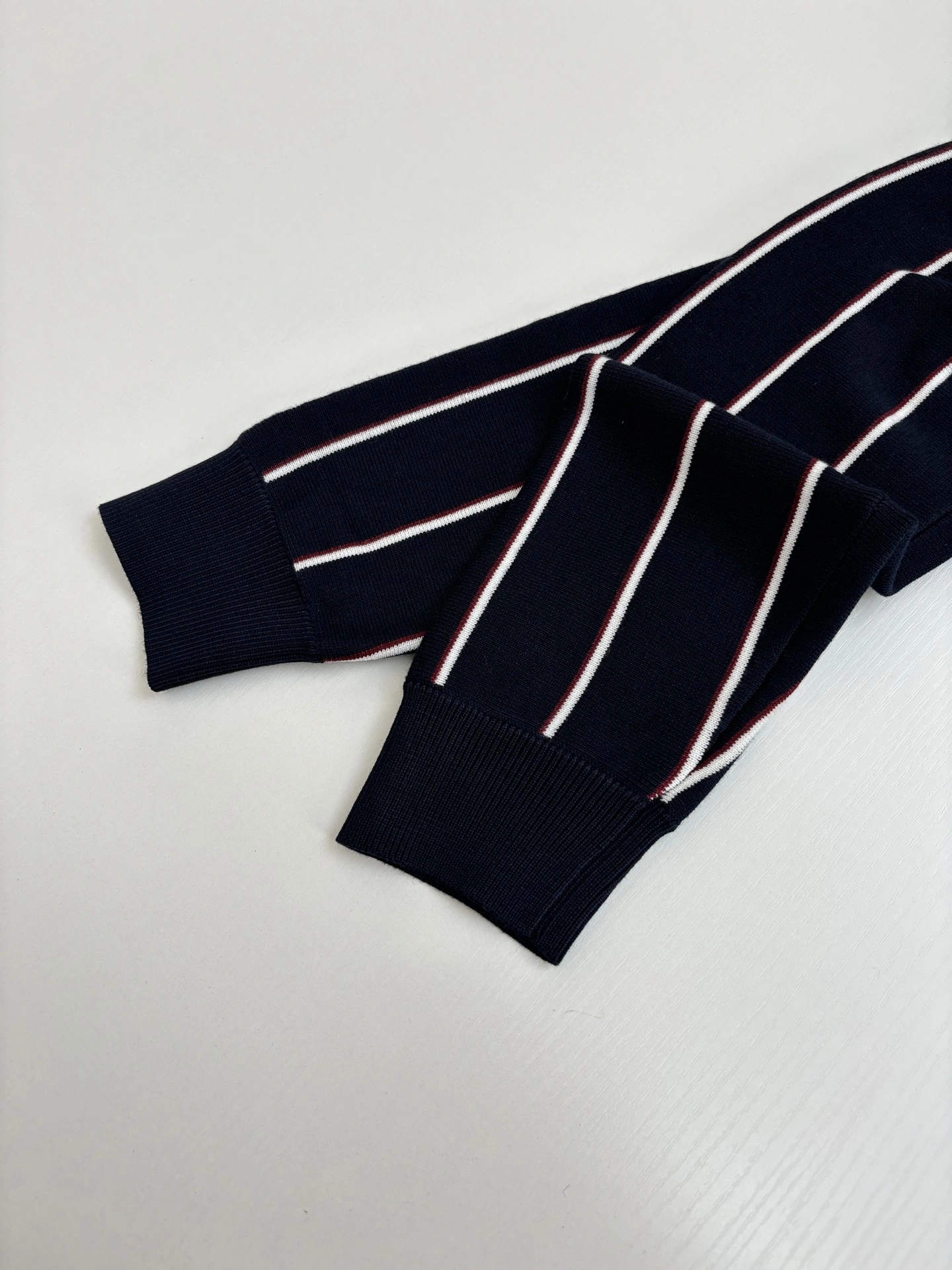 wg.luxury- Pr141 embroidery item:E-F363G1014